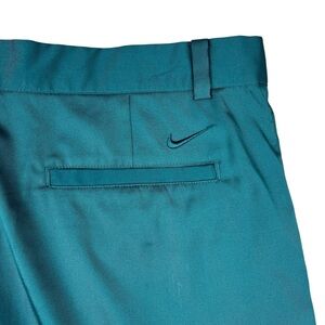 Nike Golf Shorts Mens 35 Tour Performance Dri-Fit Green Solid Stretch Chino READ
